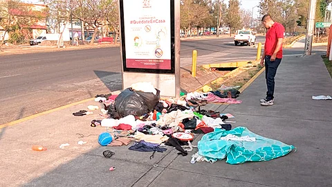 Se han localizado bolsas de basura en la colonia San Rafael y a lo largo de la avenida Solidaridad, en el tramo que cursa a la altura de la colonia Félix Ireta (Foto Cortesía)