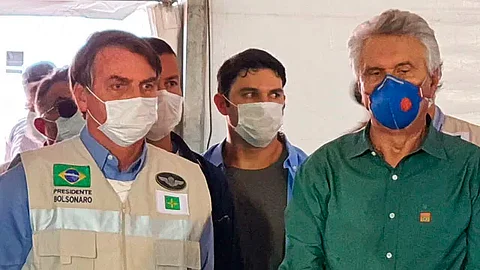 La OMS reiteró que no recomienda su uso (Foto Twitter: @jairbolsonaro)