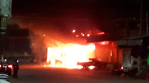 Se incendia bodega en el Mercado de Abastos, en Morelia