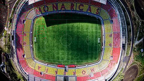 418.33 pesos es el promedio que se estima era la ganancia por entrada al estadio "Morelos" (Foto: @FuerzaMonarca)