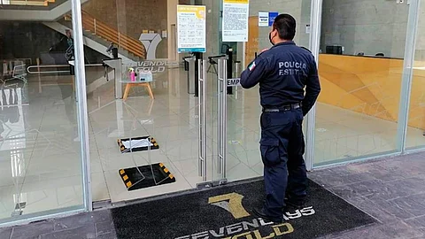 En las fotografías muestran a Smart fit y Seven Days GOLD (Foto: Cortesía)