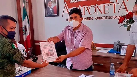 Otros cinco funcionarios municipales se encuentran bajo vigilancia médica para descartar o confirmar más casos de Covid-19 (Foto: FB/H. XLI Ayuntamiento Acaponeta)
