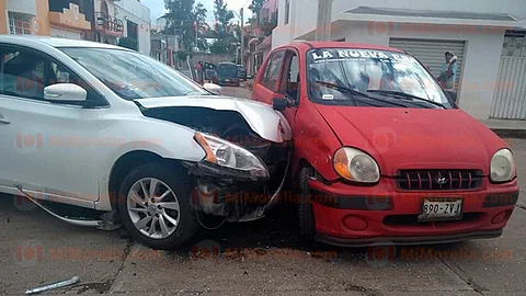El coordinador mencionó que el 80 por ciento de los accidentes son provocados por el exceso de velocidad, consumo de alcohol y el uso de celular (Foto: RED-113)