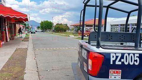 Elementos de la Policía Municipal y de la Guardia Nacional arribaron al sitio (Foto: RED 113)