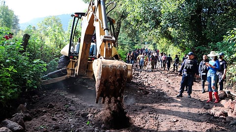 Por lluvias, el cerro “El Cacique” sufre deslave; no hay pérdidas humanas