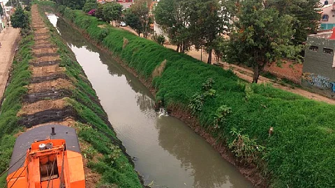Se han hecho trabajos con las brigadas interinstitucionales para limpiar los drenes y cunetas (Foto: Cortesía)