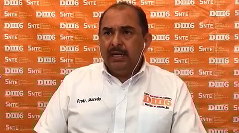 Macedo Negrete envió el mensaje a sus compañeros para que se cuiden, porque aún trabajando desde casa hay trabajadores que se han enfermado (Fotograma Facebook: DIII6)