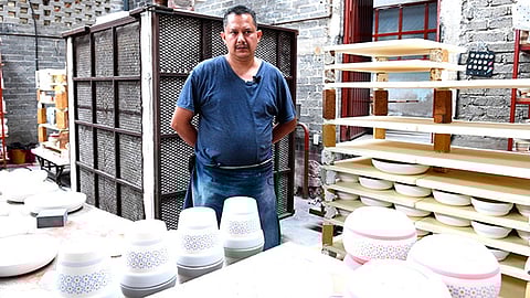 Artesano de Capula, consideró que es “muy buena idea hacer este apoyo y fomentar la artesanía… que la gente valore el trabajo artesanal de calidad” (Foto Cortesía)