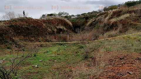 En Tangancícuaro localizan restos calcinados de tres personas