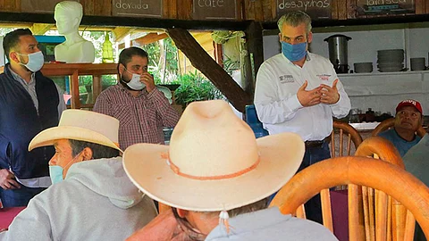 Ramírez Bedolla se reunió con pescadores de la cuenca de Pátzcuaro, Zirahuén, Salvador Escalante y Zacapu (Foto: Cortesía)