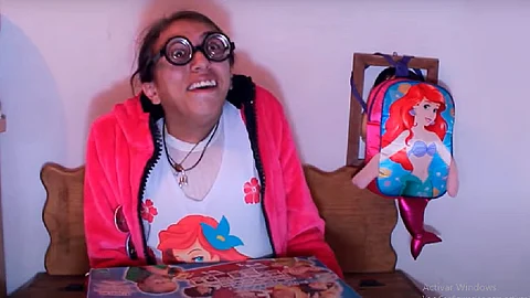 Se dio a conocer porque hizo una parodia de un niño (Foto YouTube: captura de video)