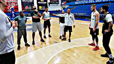Basquetbolistas de Aguacateros de Michoacán dieron negativo a la prueba de Covid-19 anterior (Foto FB: Aguacateros de Michoacán)