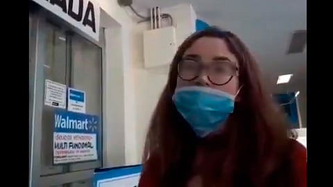 "Ve a comer chicharrón en salsa verde a tu casita", dijo la mujer (Foto: captura/@MrElDiablo8)