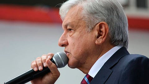 Se determinó que el informe rendido por el mandatario por el primer aniversario de su triunfo electoral fue un ejercicio de rendición de cuentas y no un informe de labores (Foto: facebook Andrés Manuel López Obrador)