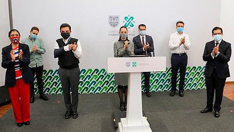La Jefa de Gobierno destacó que el objetivo de las acciones desarrolladas entre el Gobierno local y federal es garantizar el acceso al derecho de la salud de los habitantes en la Ciudad de México (Foto twitter @Claudiashein)