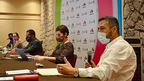 La Noche de Muertos deja una derrama económica en Michoacán que ronda alrededor de los 700 millones de pesos gracias a la visita de turistas nacionales e internacionales (Foto Cortesía)