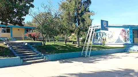 Se inició la queja por presuntos actos violatorios a los derechos humanos, violación al derecho de acceso a la educación, a recibir educación de calidad y gratuidad (Foto facebook Secundaria General Emiliano Zapata)