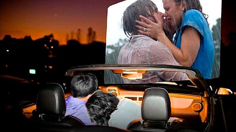 La sanitización de vehículos a la llegada se mantendrá (Foto: Autocine Morelia)