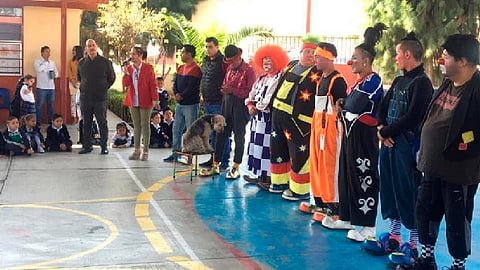 Caravana Cultural de la Risa concientiza a niños y jóvenes en el tema de las adicciones