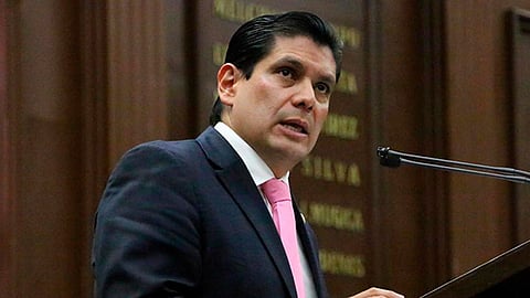 El líder parlamentario del Partido Verde celebró el respaldo de sus compañeros para dictaminar su iniciativa (Foto Cortesía)