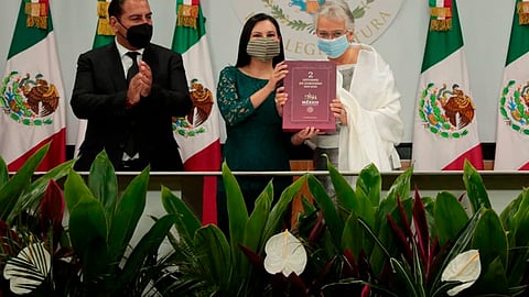 A la sesión acudieron 72 senadores y 412 diputados (Foto Twitter: @M_OlgaSCordero)