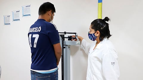 Con esta medida se reconoce el esfuerzo de los trabajadores del sector salud de Michoacán (Foto: Cortesía)