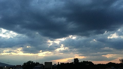 El Sistema Metereológico Nacional (SMN) informó que en el resto del estado se pronostican lluvias fuertes con lluvias puntuales muy fuertes (Foto: MiMorelia.com)