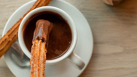 Podemos encontrar churros rellenos de lechera o cajeta (Foto: pexels.com)