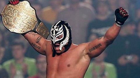 Rey Mysterio es parte de historias muy interesantes y centrales en los shows semanales de RAW (Foto Twitter: @reymysterio)