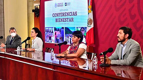 Presentan Becas Elisa Acuña para estudiantes de Educación Superior