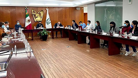 Durante la reunió se abordaron temas de sensibilidad y trato correcto hacia pacientes pediátricos con cáncer (Foto Cortesía)