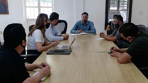 Antonio Chuela destacó que gracias a la coordinación entre estas organizaciones y el gobierno municipal se establecerán cabinas de sanitización para las unidades (Foto: cortesía)