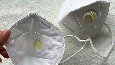 En los cubrebocas con válvula de exhalación gran número de gotitas se filtra (Foto: segundamano.mx)