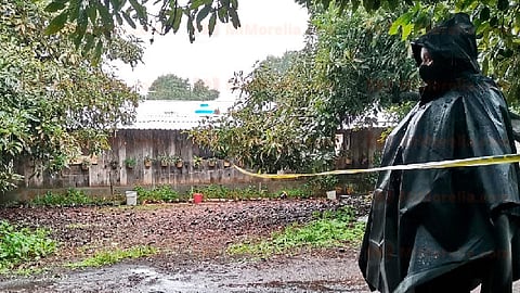 Cuando los rescatistas ingresaron al inmueble, acabaron seriamente intoxicados y fue necesaria su hospitalización (Foto: RED-113)