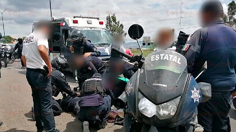 El oficial perdió el control de su unidad y ocurrió el accidente (Foto: RED-113)