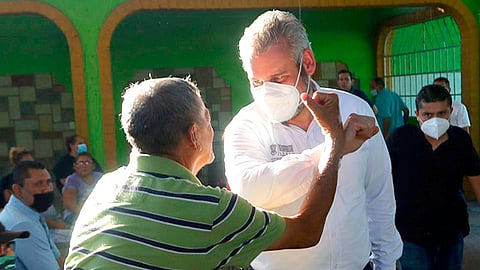 El legislador realiza una gira por el estado para invitar a los ciudadanos a participar en la consulta ciudadana planteada por el presidente López Obrador (Foto Cortesía)