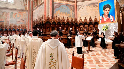 Su cuerpo se conserva aún “íntegro” luego de su fallecimiento a los 15 años en 2006 (Foto: Basílica de San Francisco de Asís)