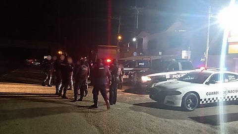 Varias unidades resultaron con daños ocasionados por piedras (Foto: Red 113)