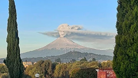 Aquí la explicación de la fumarola “Catrina” del Popocatépetl