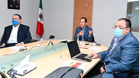 En la reunión virtual participó también el director de Atracción de Inversión de la Sedeco, José Carrillo García (Foto Cortesía)