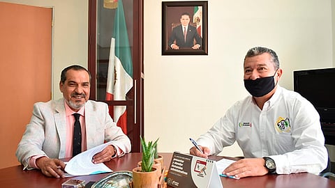 El comodato de este vehículo reforzará la preparación de 480 alumnos con que cuenta la institución (Foto Cortesía)