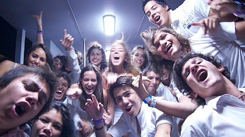 Más de 80 universidades en el Reino Unido reportaron que al menos cinco mil de sus estudiantes y trabajadores resultaron contagiados (Foto ilustrativa: pixabay)