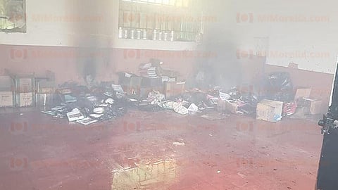 Afortunadamente sólo resultó dañado el material escolar (Foto: Red 113)