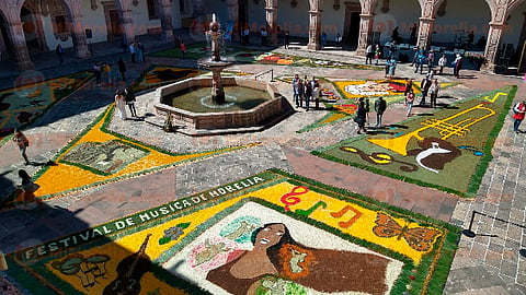 En esta edición, los tapetes florales cambiaron de sede (Foto: Josimar Lara)