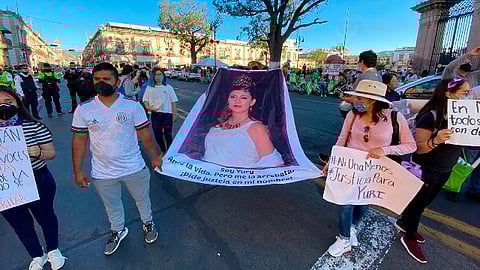 De manera pacífica solicitaron el esclarecimiento de los tres casos considerados feminicidios (Foto: Cynthia Arroyo)