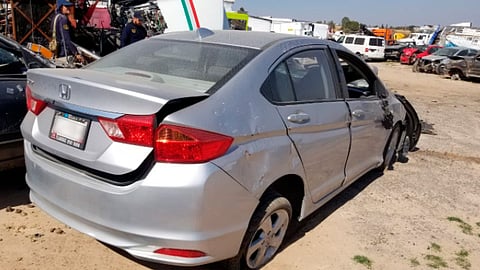 Se aseguró un tractocamión y un vehículo con alteraciones en sus medios de identificación (Foto: Cortesía)