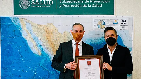 Báez ceja refirió que esta presea es un homenaje a las enseñanzas que heredamos de Vasco de Quiroga (Foto: cortesía)