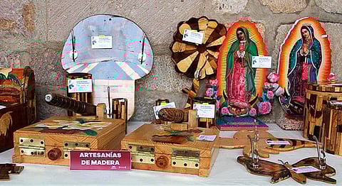 Todos los artículos son realizados por reos que además de ayudar a su reinserción en la sociedad, el dinero recaudado sirve para ayudar en su economía familiar (Foto Cortesía)