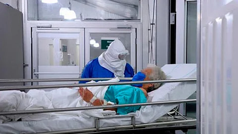 El IMSS recomendó a los recuperados de Covid-19 no fumar ni estar cerca de fumadores, no usar globos, popotes, ni hacer vaporizaciones (Foto ilustrativa: imss.gob.mx)