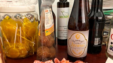 Mencionó que entre los principales productos son el pan, galletas, mezcal, cerveza (Foto: Marco Santoyo)